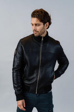 Ultra-soft black bomber in merino lambskin, French Air Force-inspired. - Image n°4