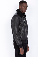 Black cowhide pilot jacket by Schott, detachable shearling collar. - Image n°6