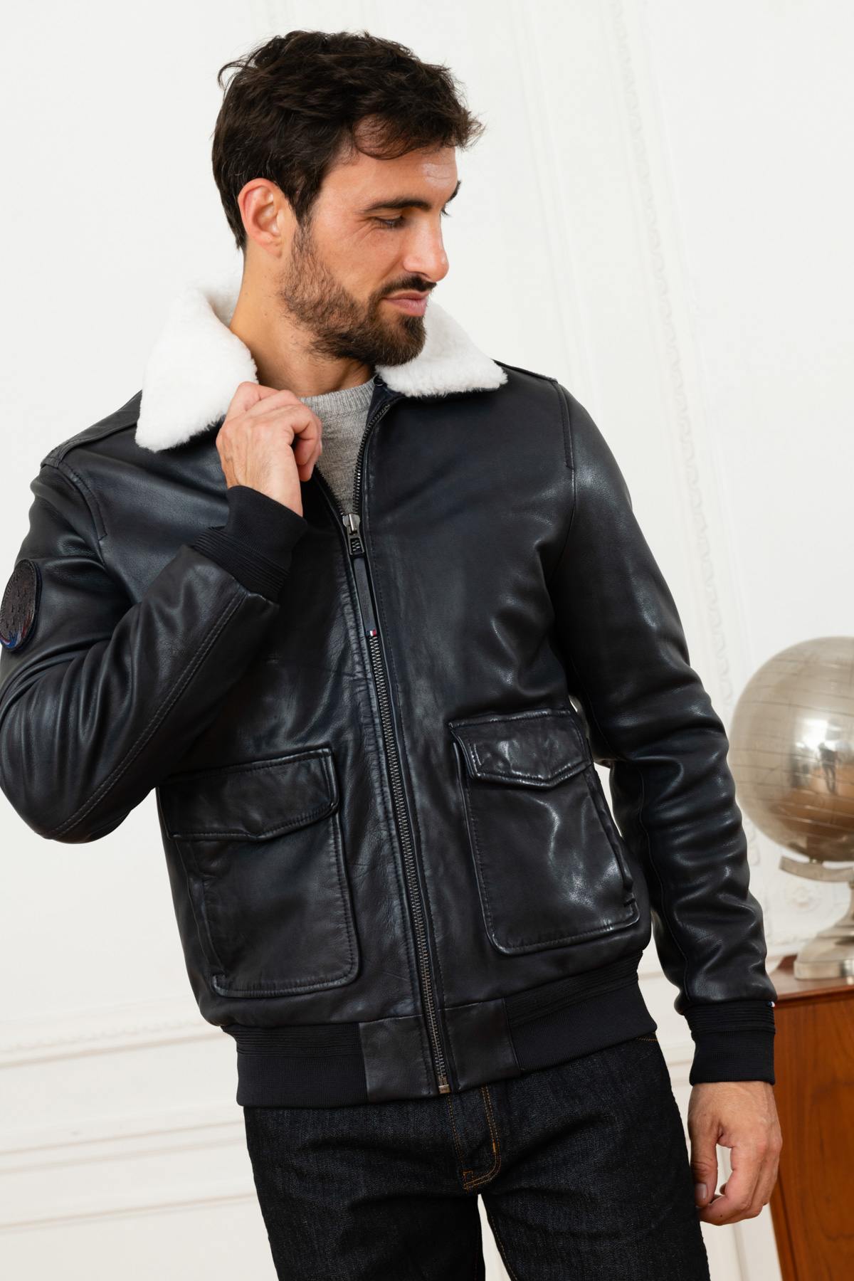 Redskins' navy sheepskin aviator jacket with detachable collar. - Image n°8