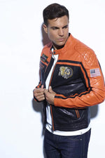 Bold lambskin jacket: black and orange, matelasséd, vintage patches. - Image n°4