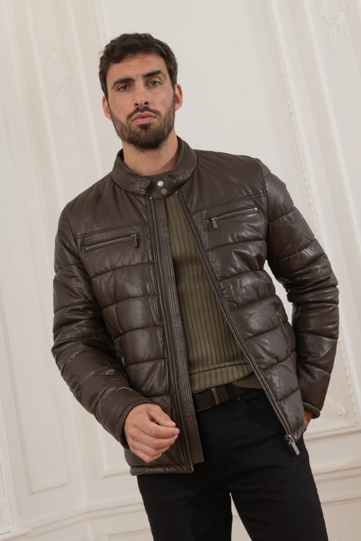 Dark brown shearling jacket with biker collar and quilted panels. - Image n°6