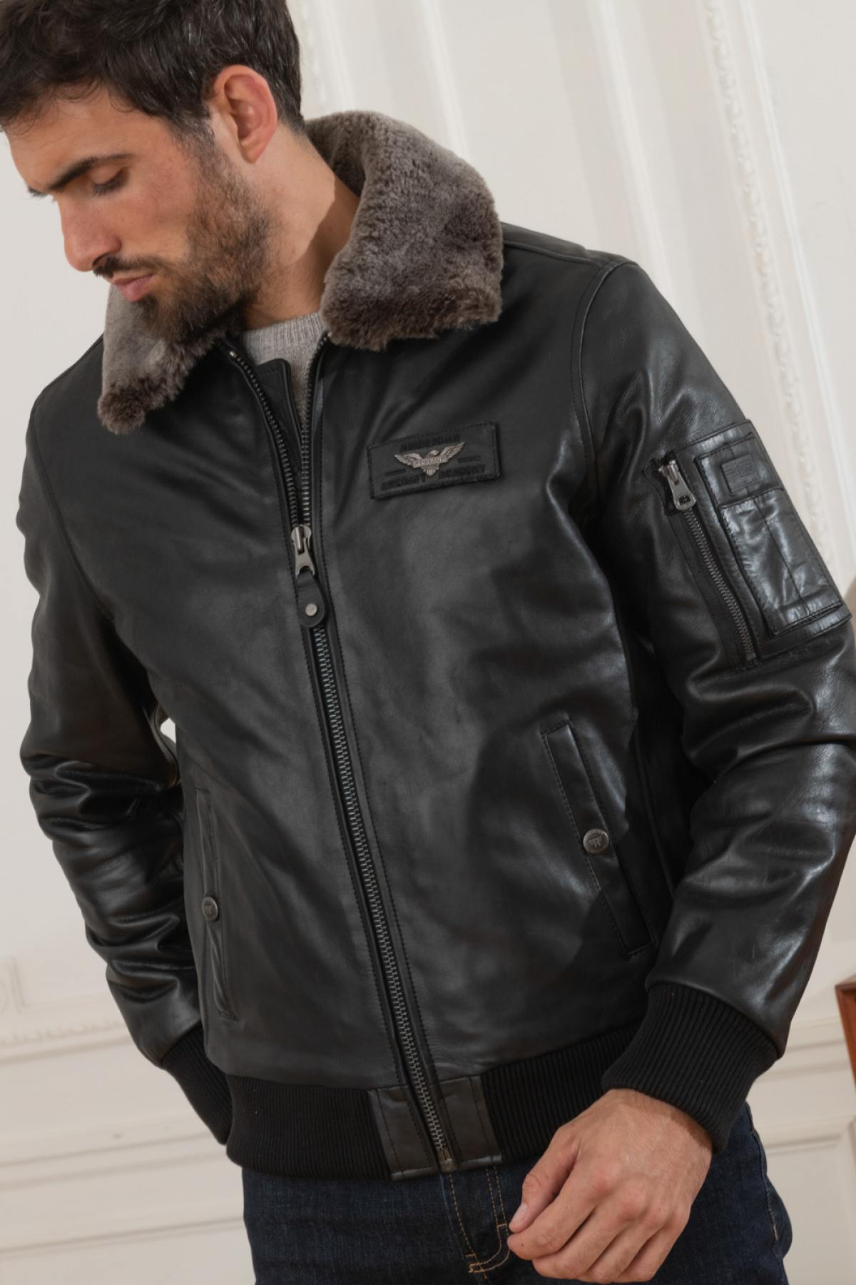 Redskins' cowhide aviator jacket with detachable sheepskin collar. - Image n°6