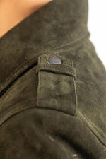 Khaki goat suede biker jacket, slim fit with press-stud cuffs. - Image n°5