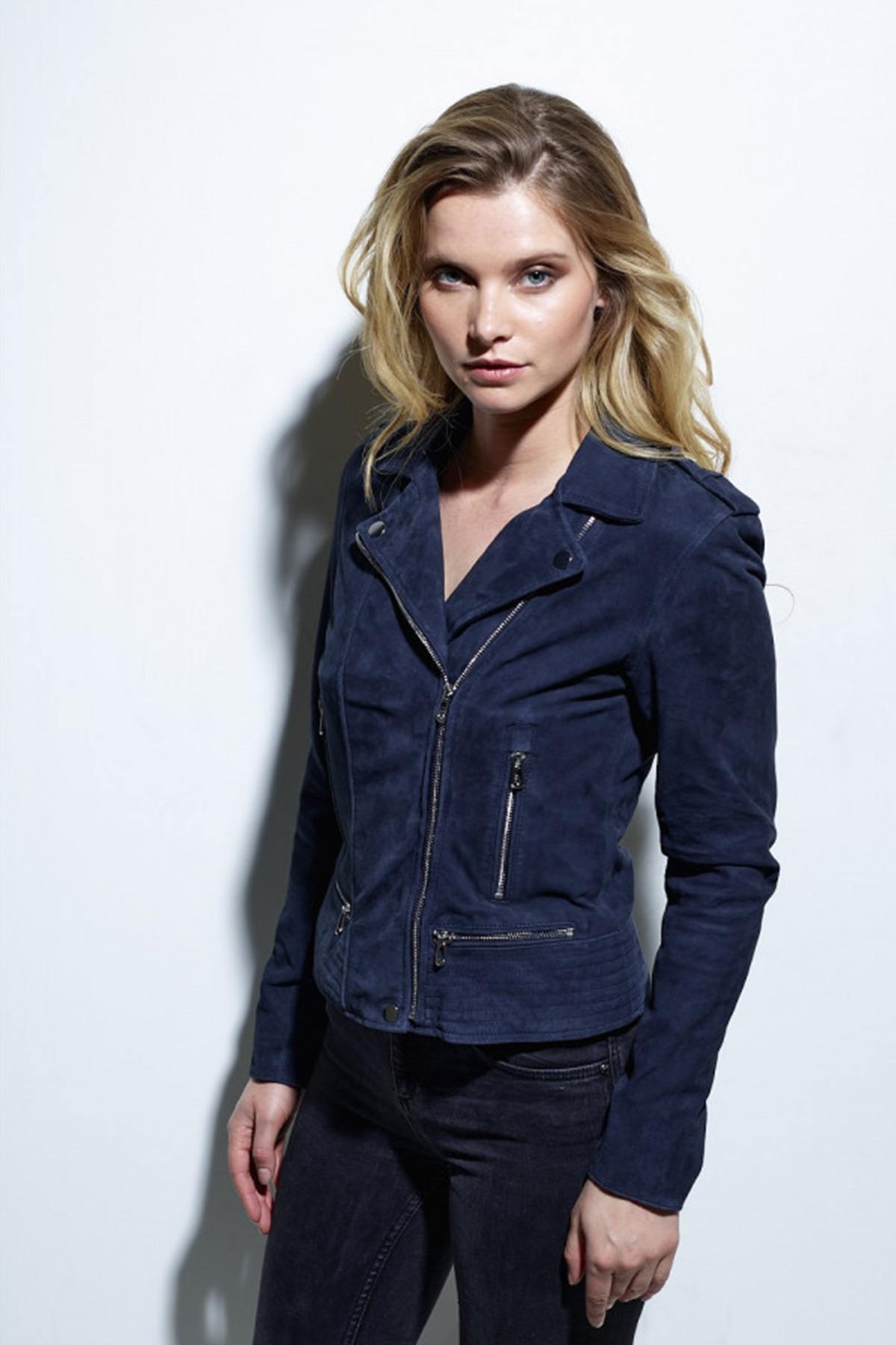 Slim-fit navy suede goatskin jacket, biker collar, silver accents. - Image n°1