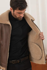 Brown shearling bomber, sleek and warm. Matelassé for winter style. - Image n°5