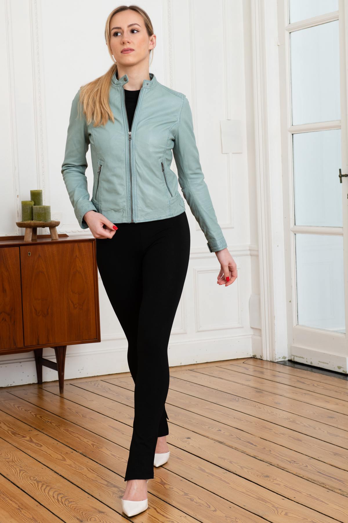 Women's turquoise blue leather jacket - Image n°2