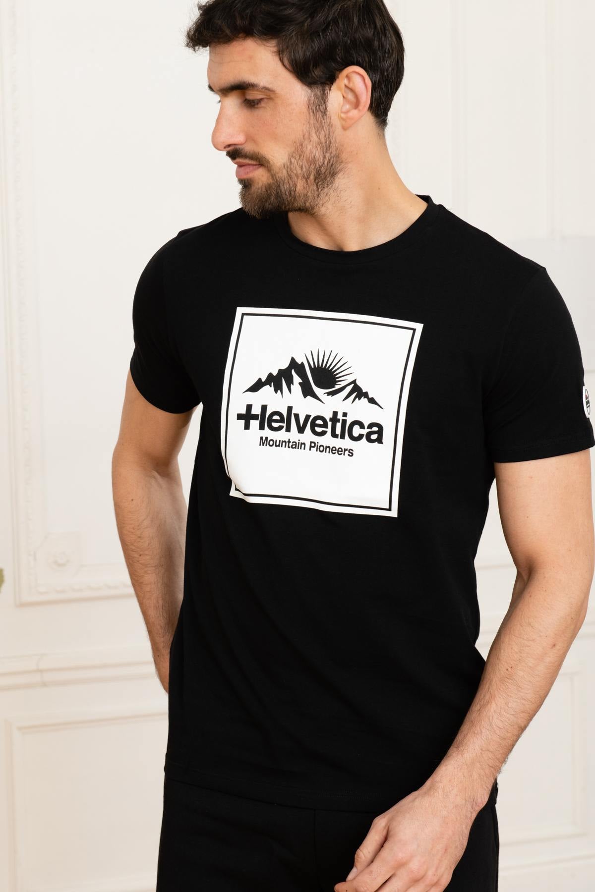 Men's Black Mountain Pioneers T-Shirt - Image n°1