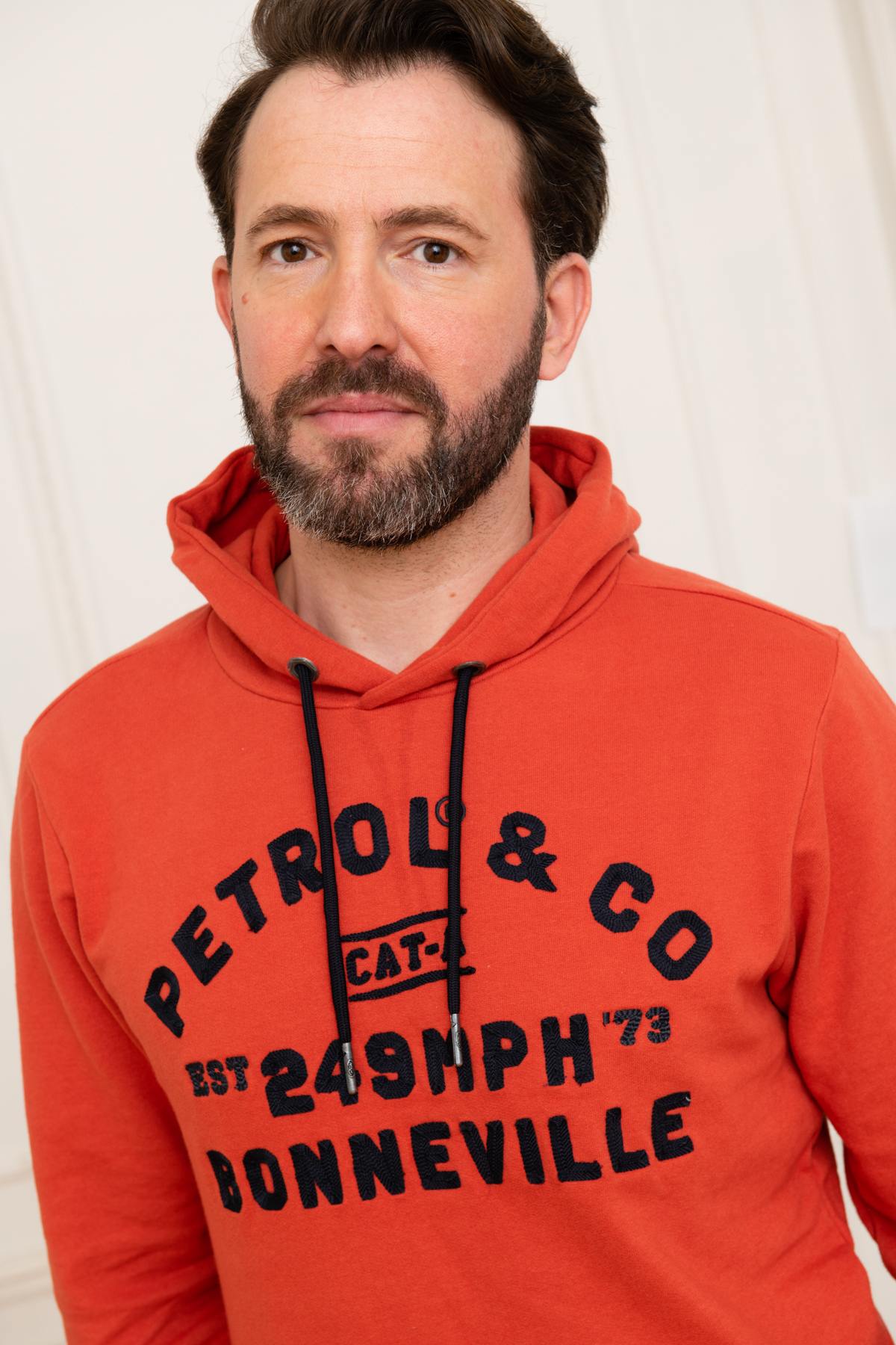 Red hoodie - Image n°2