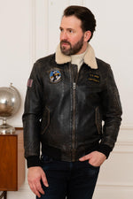 Cowhide jacket: washed finish, shearling collar, aviator-inspired. - Image n°6