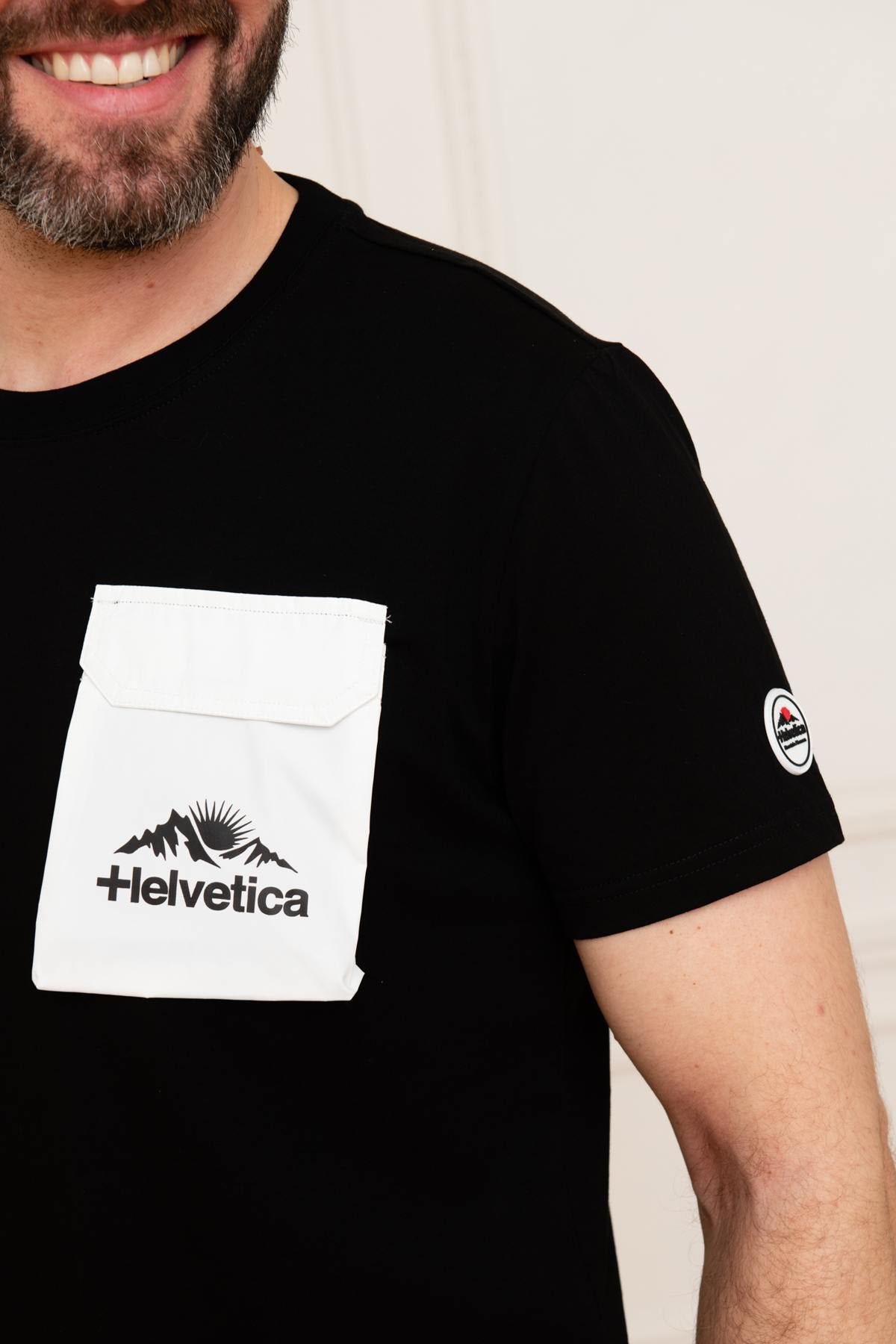 Black t-shirt with white chest pocket - Image n°4