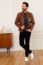 A rich cognac shearling jacket with a marbled, supple finish - Image n°2
