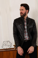 Sheep leather jacket in black, regular fit. Biker collar, urban style. - Image n°6