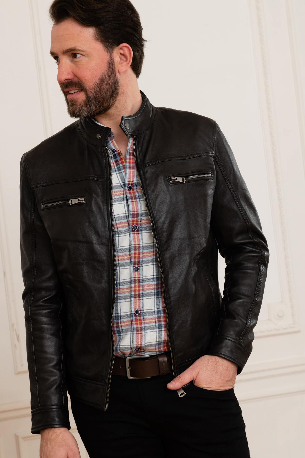 Sheep leather jacket in black, regular fit. Biker collar, urban style. - Image n°3