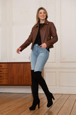 Slim-fit cognac sheepskin biker jacket, soft and lightweight. - Image n°2