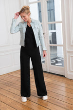 Pale blue lambskin jacket with a shirt collar and slim, feminine fit. - Image n°2