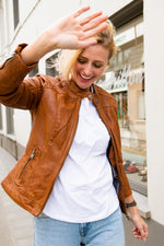Marbled cognac sheepskin jacket with a Mao collar and slim fit. - Image n°5