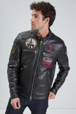 Daytona's black lambskin jacket: seven patches, removable collar. - Image n°5