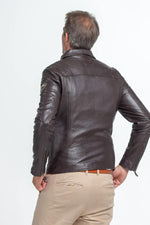 Maroon sheep leather jacket-*Le Mans* racing spirit in a shirt collar. - Image n°2