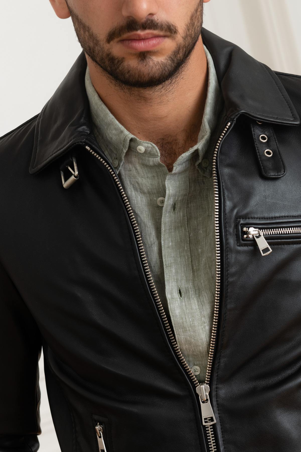 Redskins' black sheep leather jacket: biker style, adjustable collar. - Image n°8