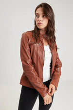 Vegetable-tanned lambskin motard jacket in rich cognac. Regular fit. - Image n°6
