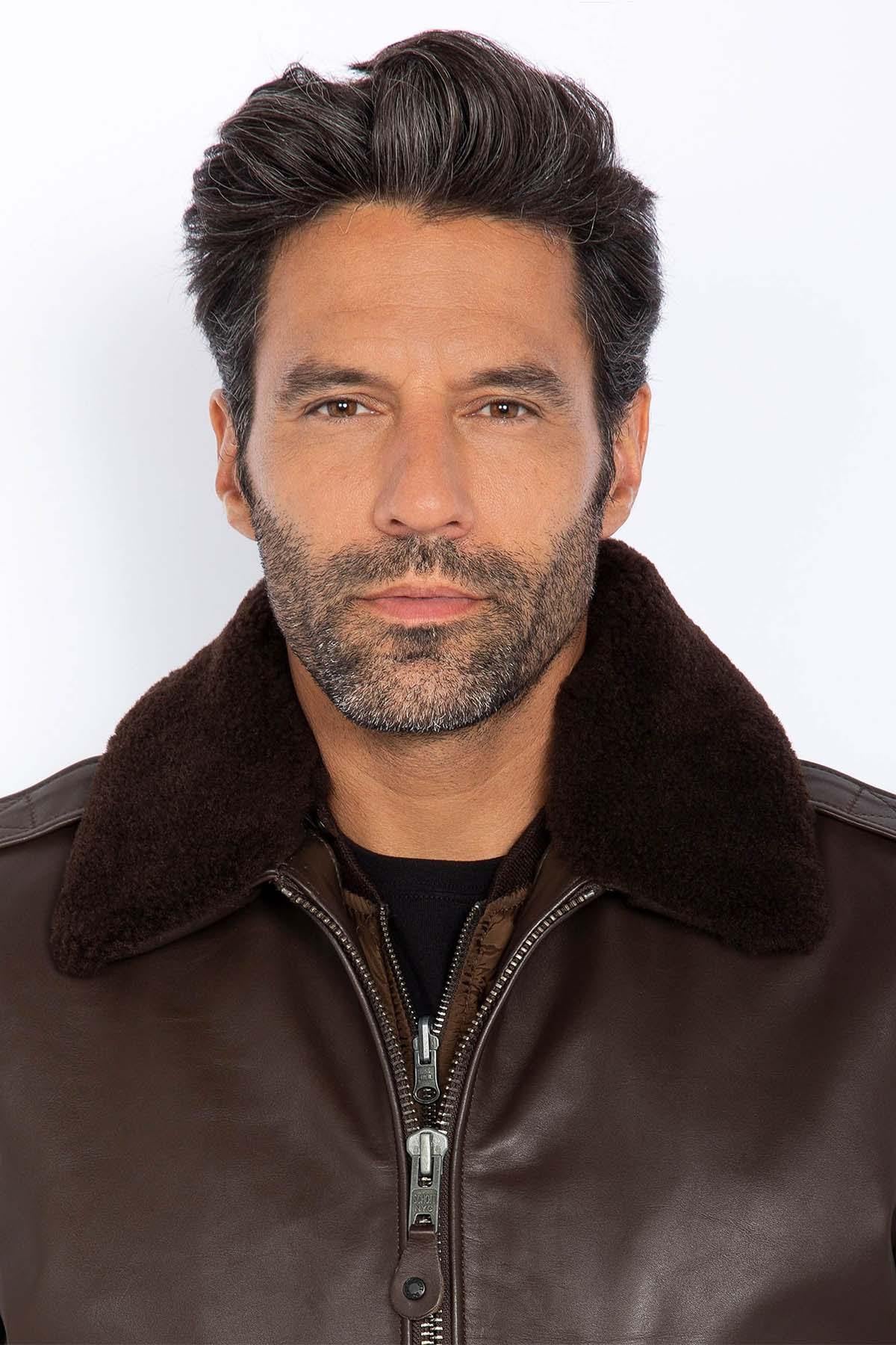 Brown cowhide aviator jacket by Schott. Detachable shearling collar. - Image n°4