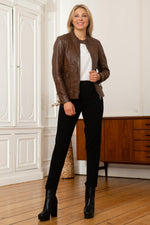 Mid-brown sheepskin moto jacket with tailored fit and zipped cuffs. - Image n°3
