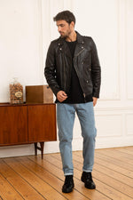 A belt-free Perfecto in soft lambskin by Schott NYC-effortless edge. - Image n°3