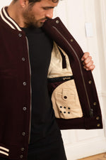 Schott NYC's varsity jacket: bordeaux leather sleeves meet beige wool. - Image n°5