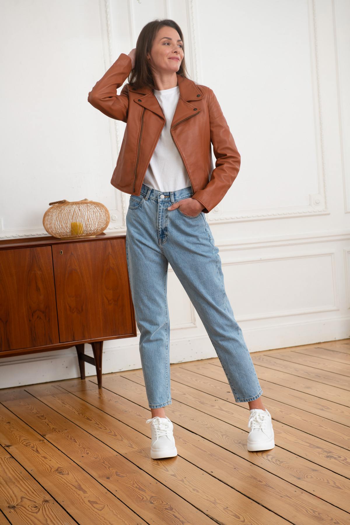 Women's lambskin Perfecto by Schott, LCW8614 in Cognac, slim fit. - Image n°2