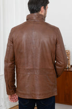 Rich brown sheepskin jacket with a straight cut and refined stitching. - Image n°5