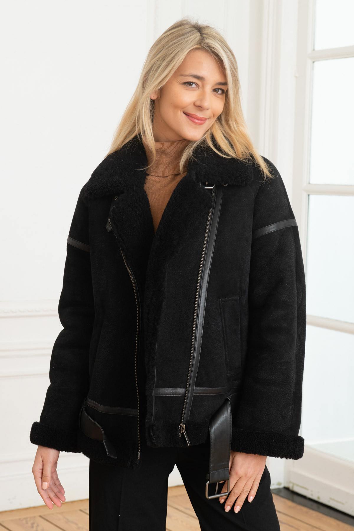 Black reversed sheep leather bomber for urban style and winter warmth. - Image n°1