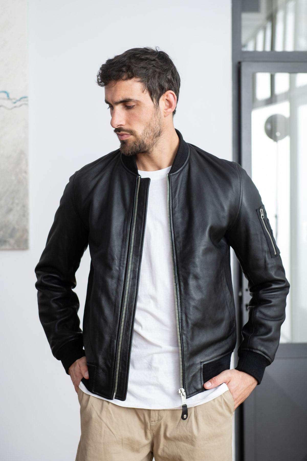 Schott NYC's lambskin MA-1 bomber with ribbed trims and zip front. - Image n°1