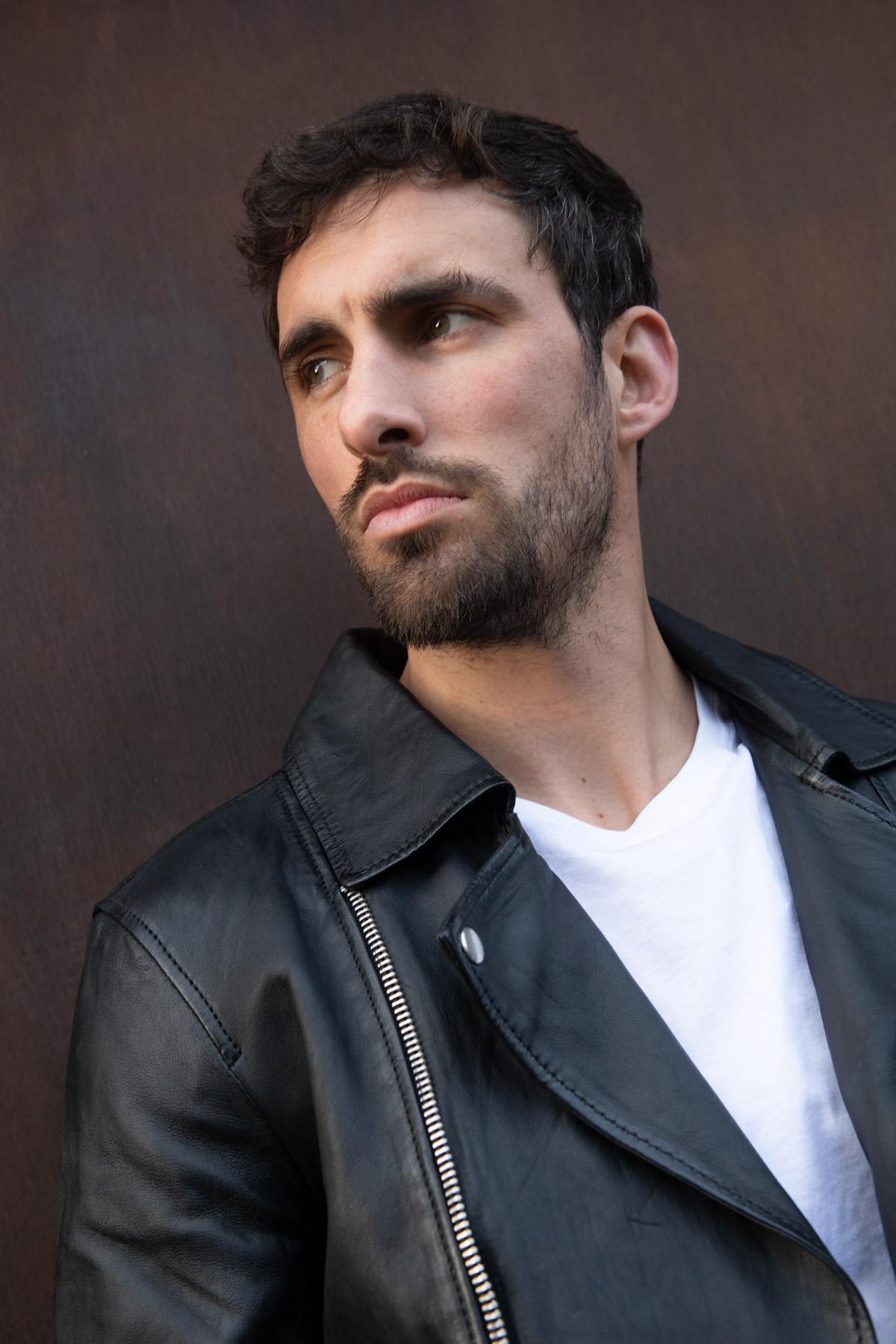 Lightweight lambskin biker jacket, slim fit, classic perfecto styling. - Image n°11