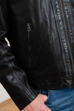 A black sheep leather jacket with a biker collar, timeless and sleek. - Image n°8