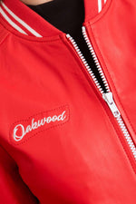 Deep red lambskin teddy, slim and lightweight for year-round wear. - Image n°7