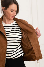 A light brown nubuck suede jacket, slimfit and timelessly stylish. - Image n°3