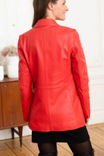 Deep burgundy sheepskin blazer, smooth and glossy for timeless style. - Image n°4
