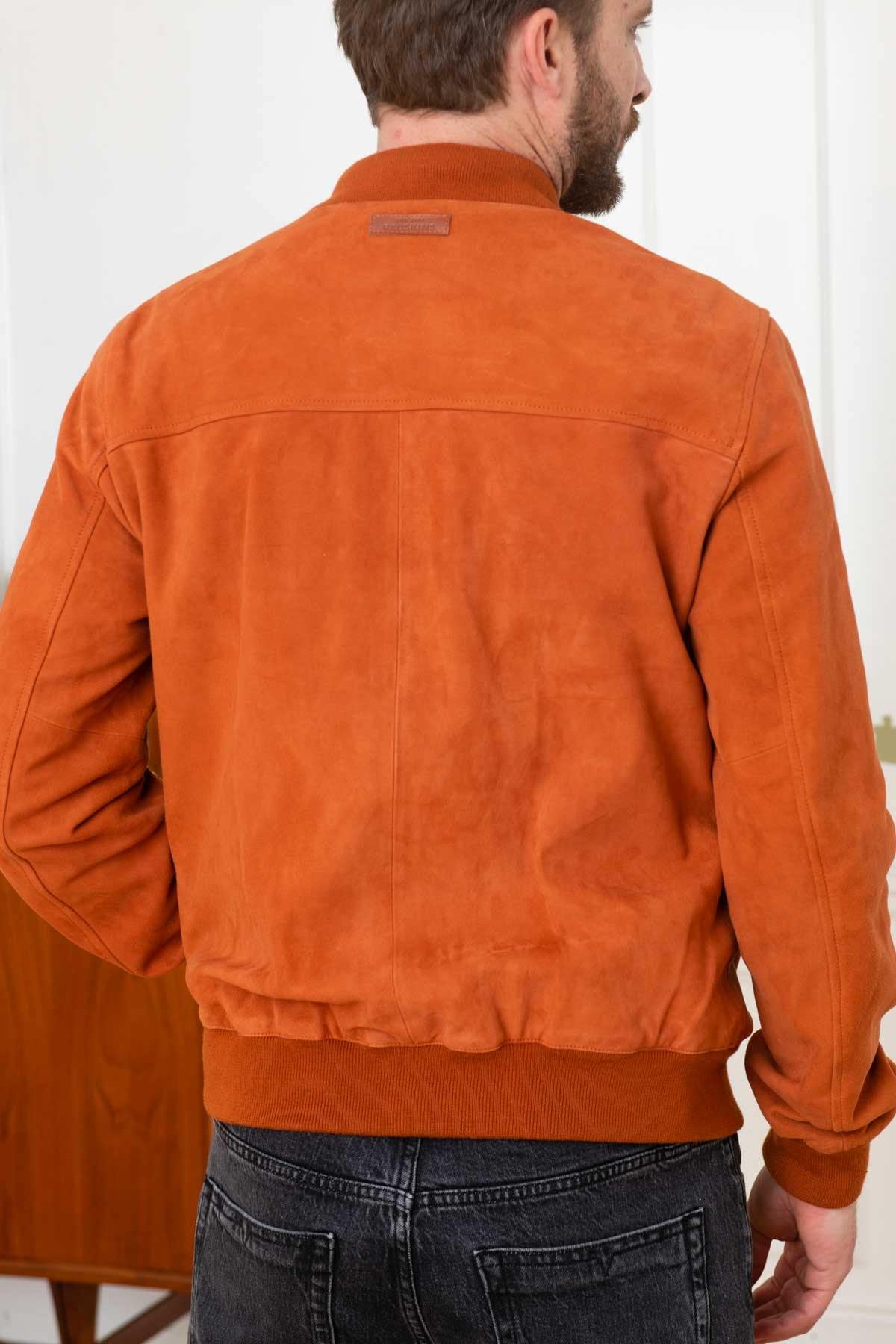 Supple lambskin teddy jacket in bold African orange for all seasons. - Image n°5
