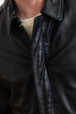 Schott's navy A2 jacket in lambskin-slim, timeless, pilot-ready. - Image n°8