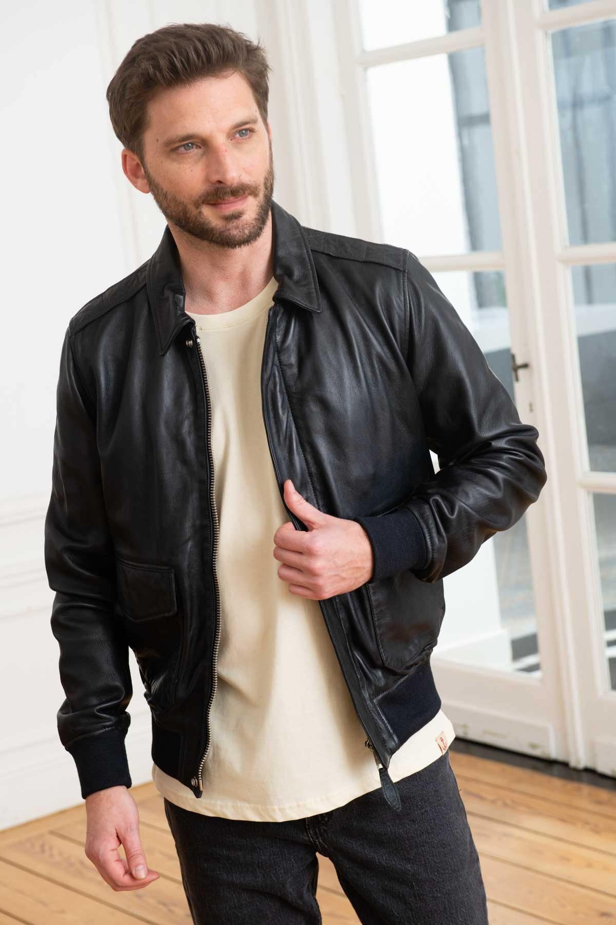 Schott's navy A2 jacket in lambskin-slim, timeless, pilot-ready. - Image n°1