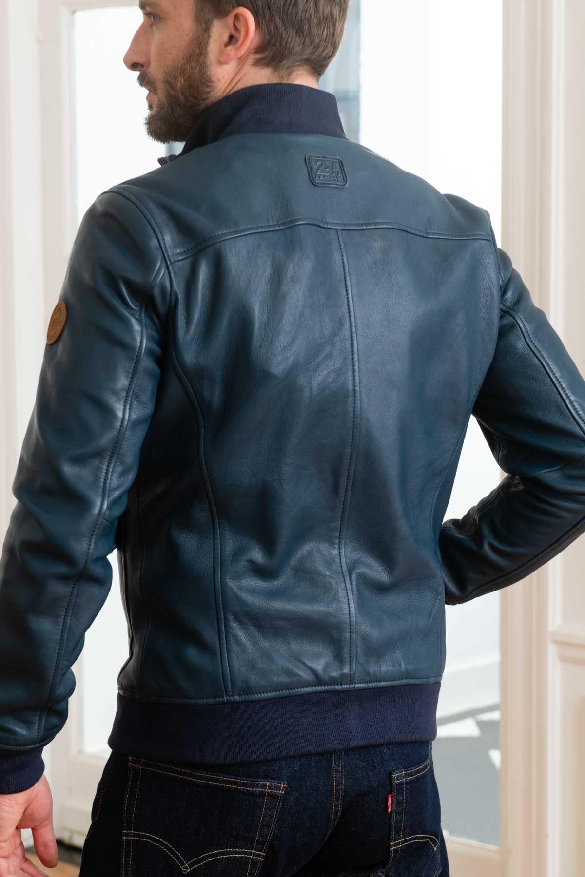 Glossy navy sheepskin, sporty and refined for all seasons. - Image n°6