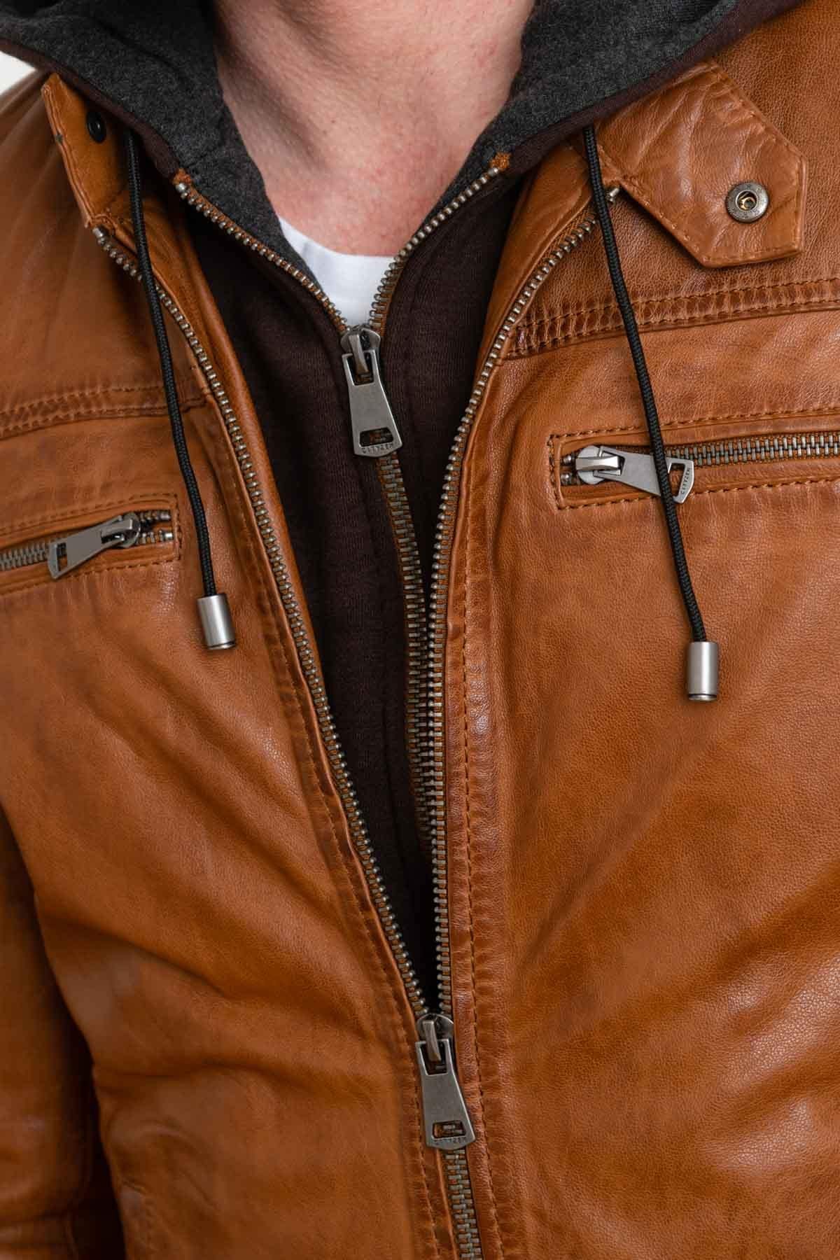 Camel sheepskin jacket with detachable hood and aged finish. - Image n°7