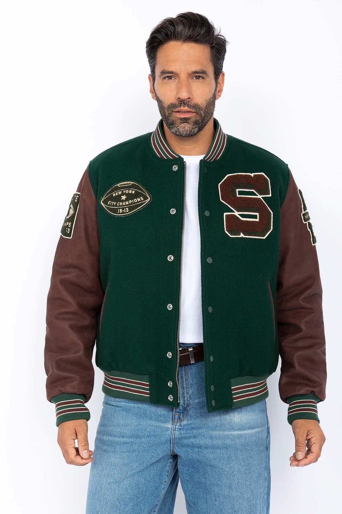 Schott's green wool teddy with cordovan-trimmed vachetta sleeves. - Image n°3