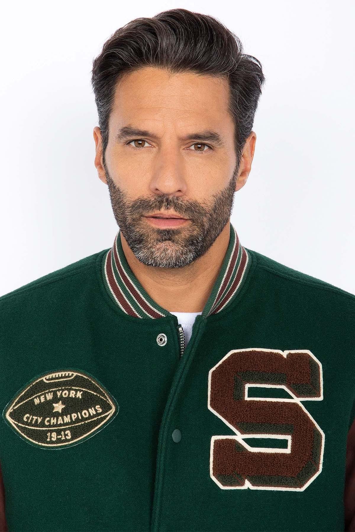 Schott's green wool teddy with cordovan-trimmed vachetta sleeves. - Image n°5