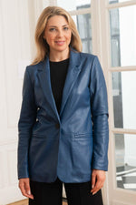 Deep indigo sheepskin blazer: sleek, versatile, and timelessly chic. - Image n°2