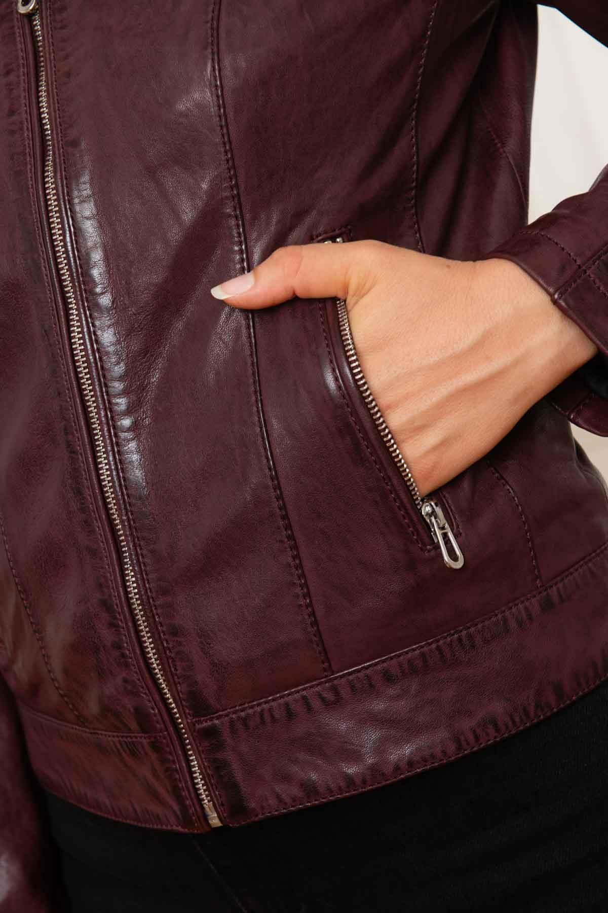 Burgundy lambskin biker jacket, soft and glossy with a floral lining. - Image n°6