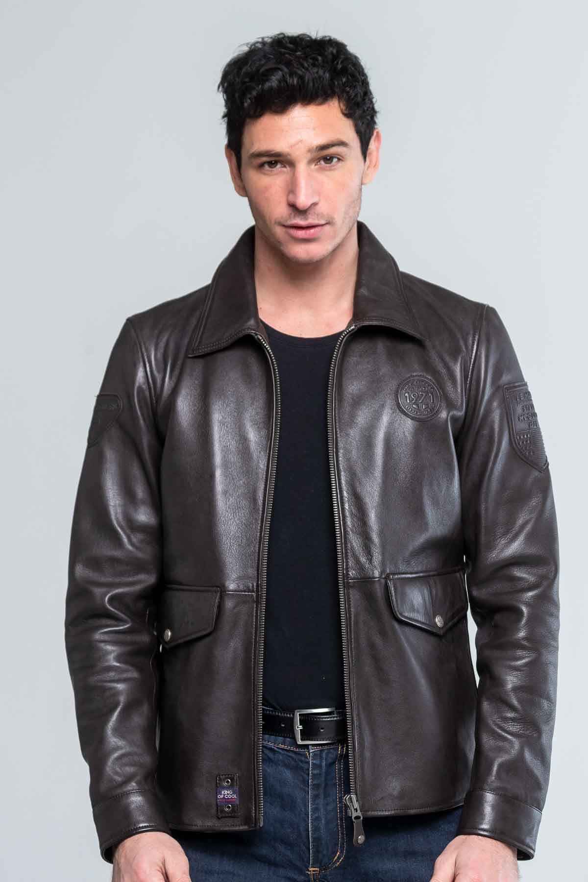 Dark brown sheepskin jacket, relaxed fit. Perfect for all seasons. - Image n°1