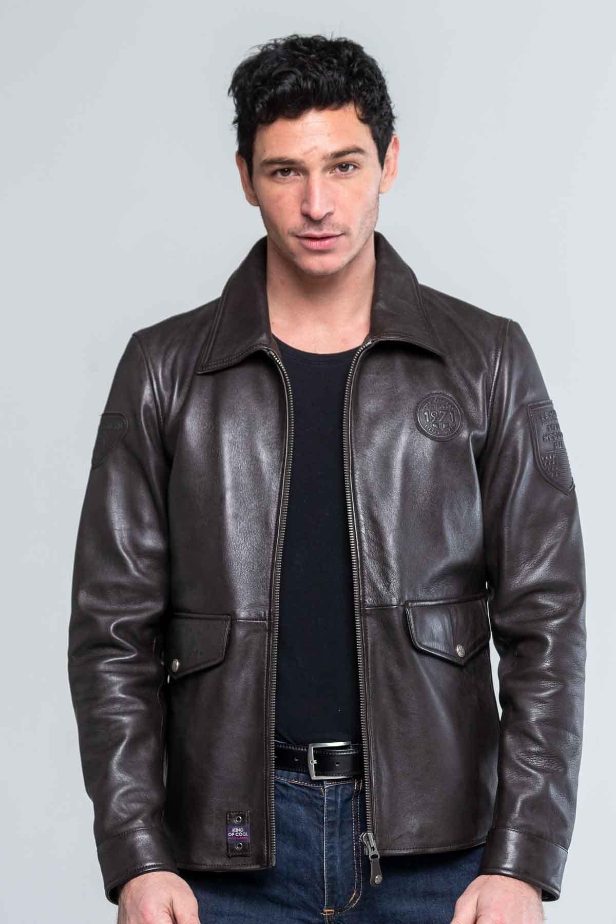 Dark brown sheepskin jacket, relaxed fit. Perfect for all seasons. - Image n°1