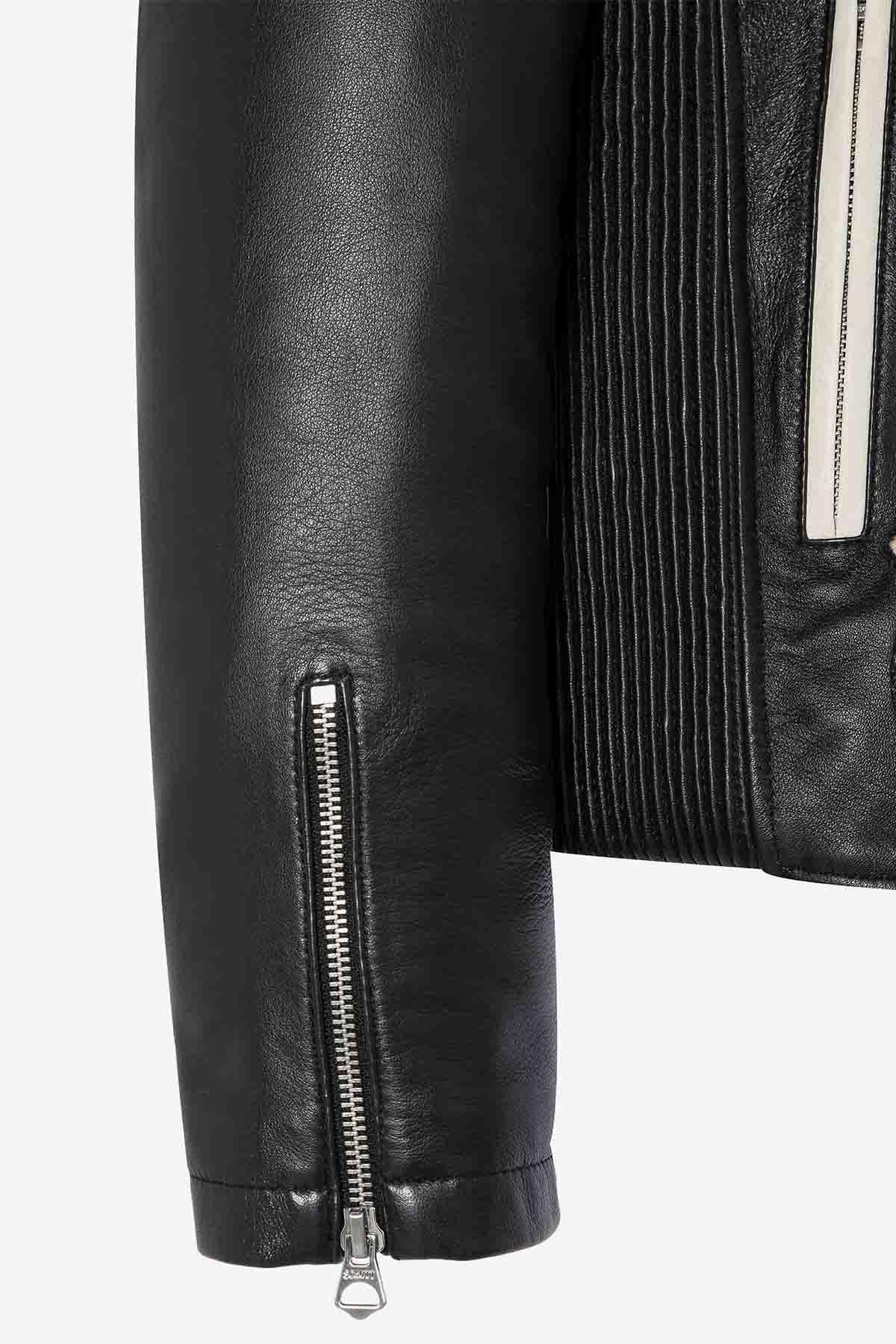 Men's black leather biker jacket with patch - Image n°12