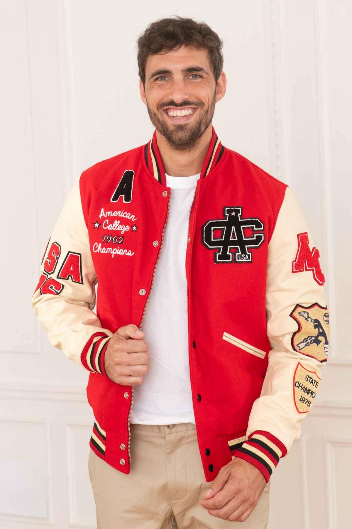 Bold red wool meets beige leather sleeves in this urban jacket. - Image n°3